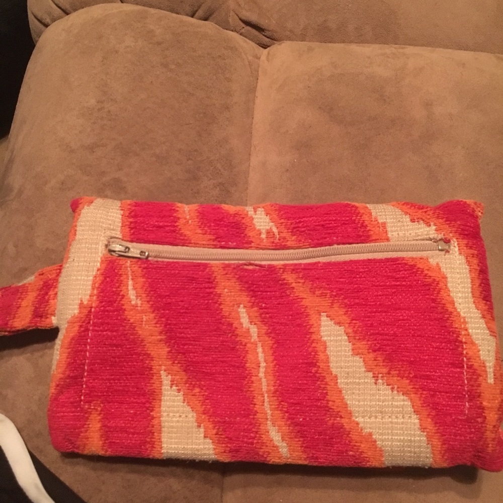 NWOT Miss Margo wristlet/wallet